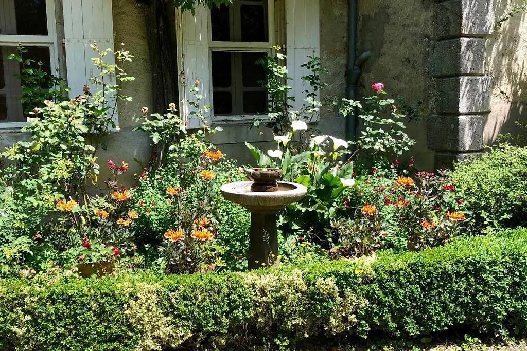 Independent Cottage With Heated Pool Lempaut 別荘