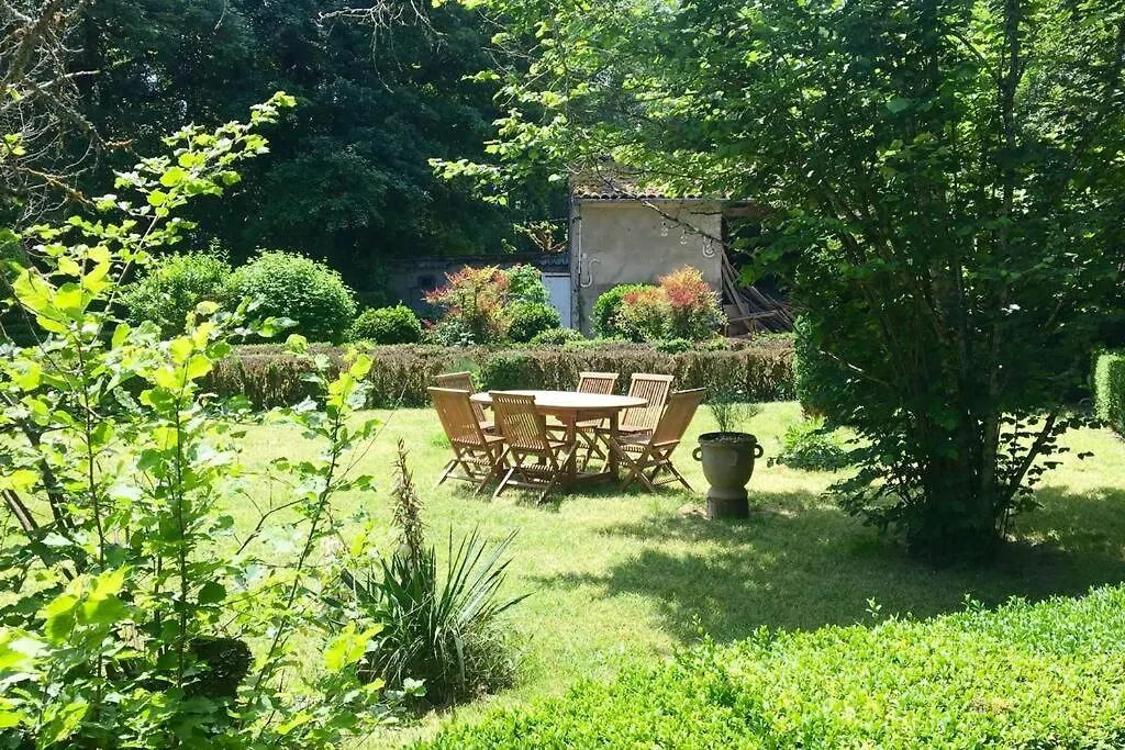 Independent Cottage With Heated Pool Lempaut 0*,  フランス