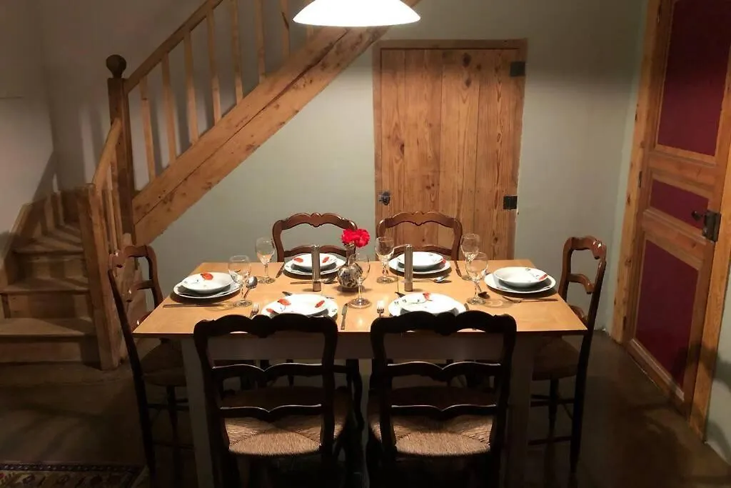 Independent Cottage With Heated Pool Lempaut